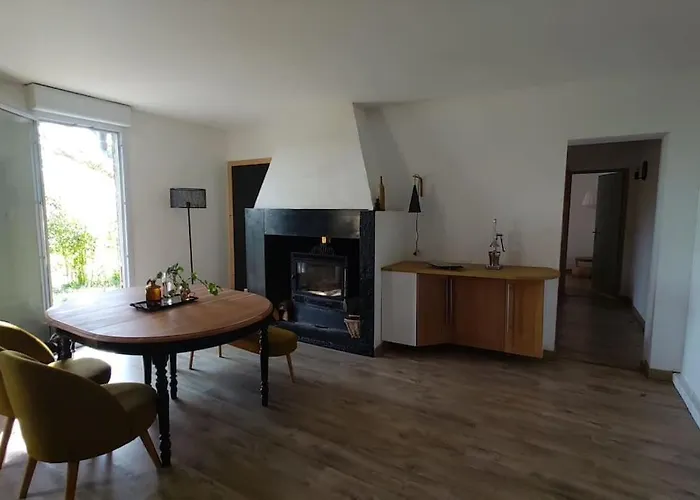 L'atelier, Dépendance à La Campagne *