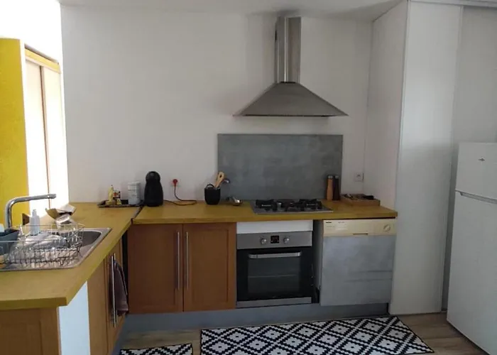 L'atelier, Dépendance à La Campagne *